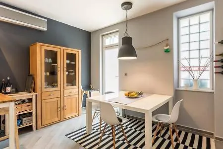 Marta Apartment Split